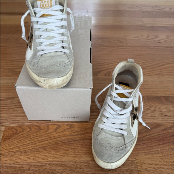 Golden Goose Mid Star Women’s Sneaker - Picture 2 of 5